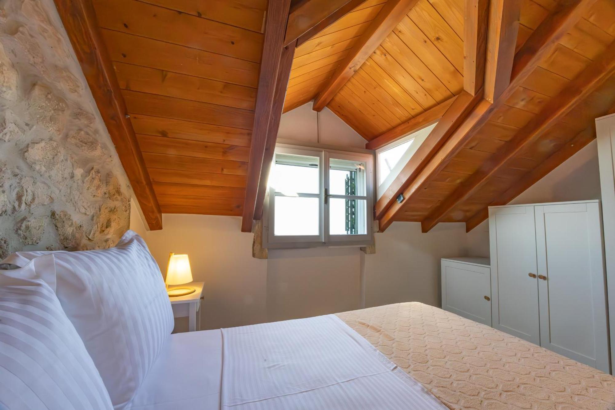 Villa Stone House Kurtic Stara Podgora Extérieur photo